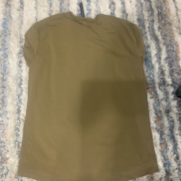 Lululemon Tee - Picture 3 of 6